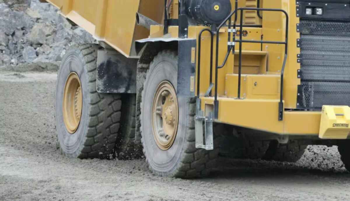 Caterpillar Approves Continental RDT Tire For Haul Trucks