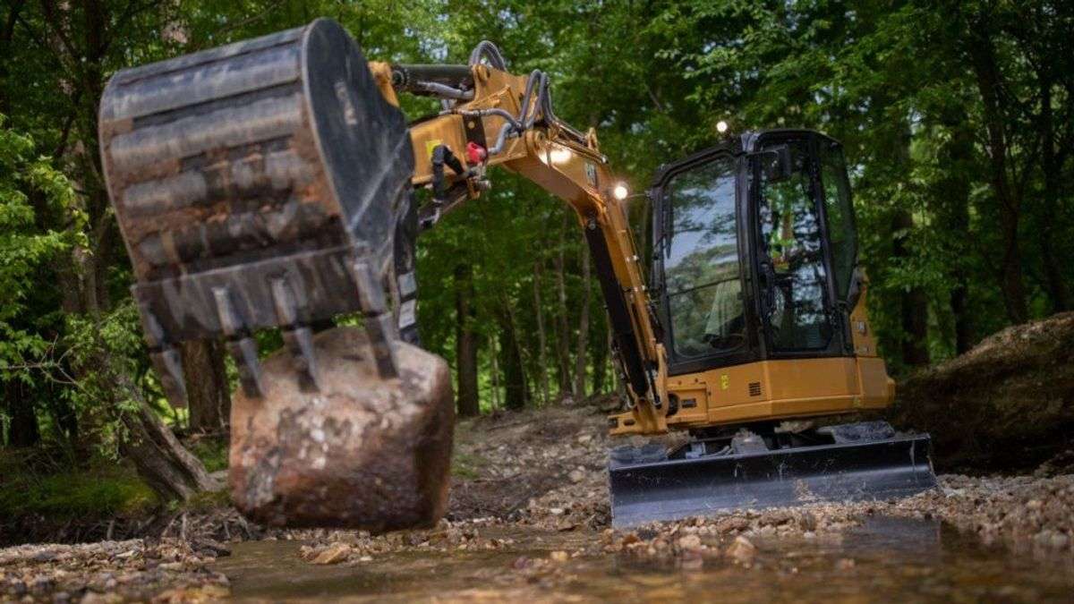 Cat’s New Mini Excavators Increase Performance By Up To 20 Percent Compared To Previous Generations