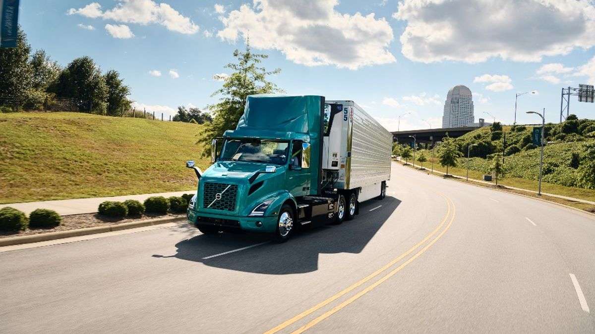 Route Planning And Connected Technology Solutions Coming In 2022 For Volvo Electric Trucks