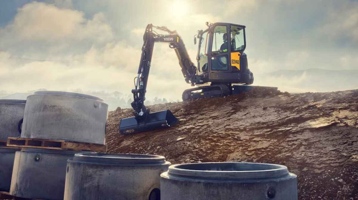 Volvo Unleashes 2 New Compact Excavators For U.S. Market: EC37 & ECR40