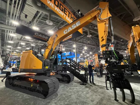 Case-CE-Expands-E-Series-Lineup-With-2-New-Short-Radius-Excavators